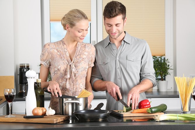 Authentic Cooking Class & Taj Mahal Tour From Delhi (All-Inclusive) - Transportation and Logistics