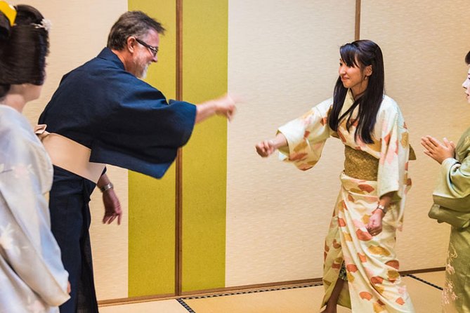 Authentic Geisha Performance With Kaiseki Dinner in Tokyo - Review Highlights
