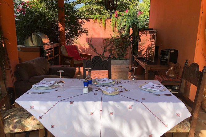 Authentic Jaliscan Cooking Class With a Local Helene in a Traditional Hacienda - Warm Hospitality and Ambiance
