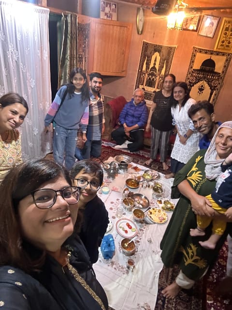Authentic Kashmiri Lunch With a Kashmiri Family - Cultural Immersion