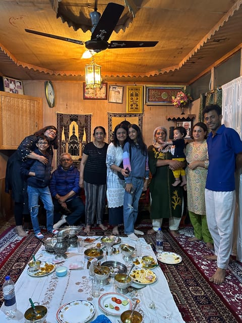 Authentic Kashmiri Lunch With a Kashmiri Family - Pickup and Inclusion