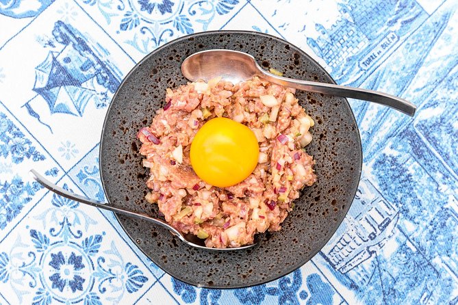 Authentic Portuguese Cooking Class and Dinner in a Lisbon Home - Discovering Portuguese Culture