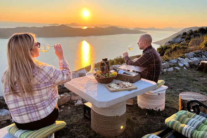Authentic Private Viewpoint Wine&Dine Tour - Pickup Arrangements