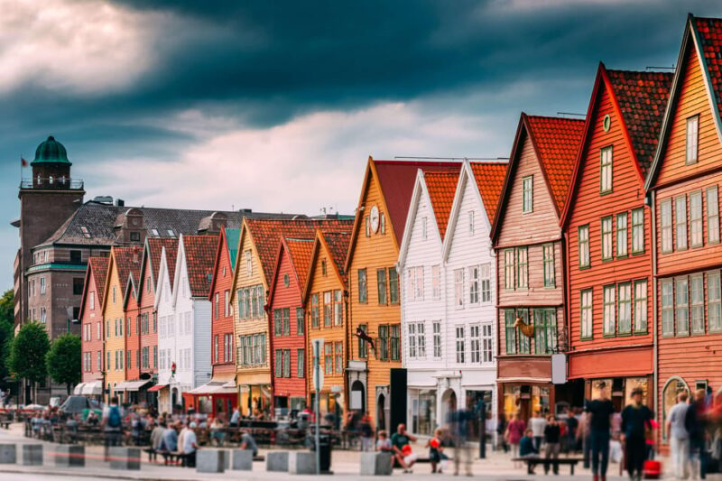 Authentic Private Walking Tour of Bergen - Booking and Personalization