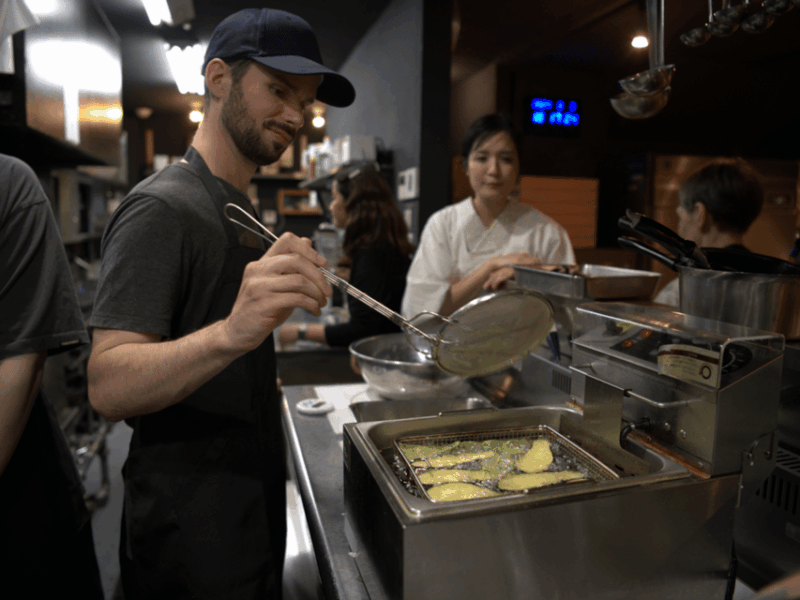 Authentic Ramen Experience Class With Michelin Chef - Key Points