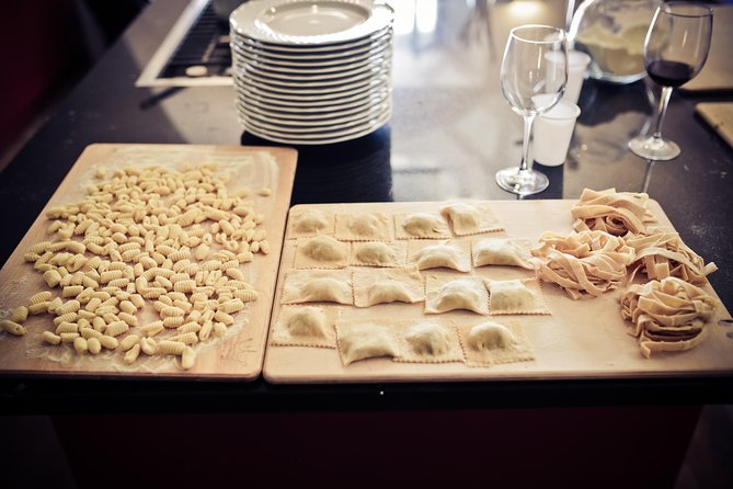 Authentic Roman Cooking Class & Market Experience - Minimum and Maximum Participants