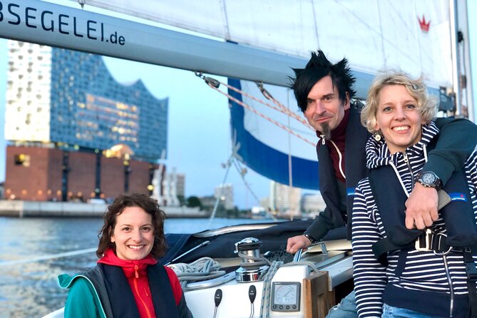 Authentic Sailingtrip Beyond the Borders of the Port of Hamburg - Discovering Hamburgs Waterfront Wonders