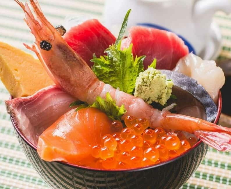 Authentic Sapporo: Nijo Market Seafood Lunch & History Tour - Key Points