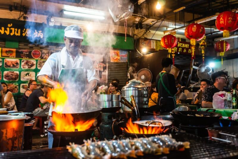 Authentic Street Food Tour in Chinatown I Bangkok - Visiting Old Chinese Shrines