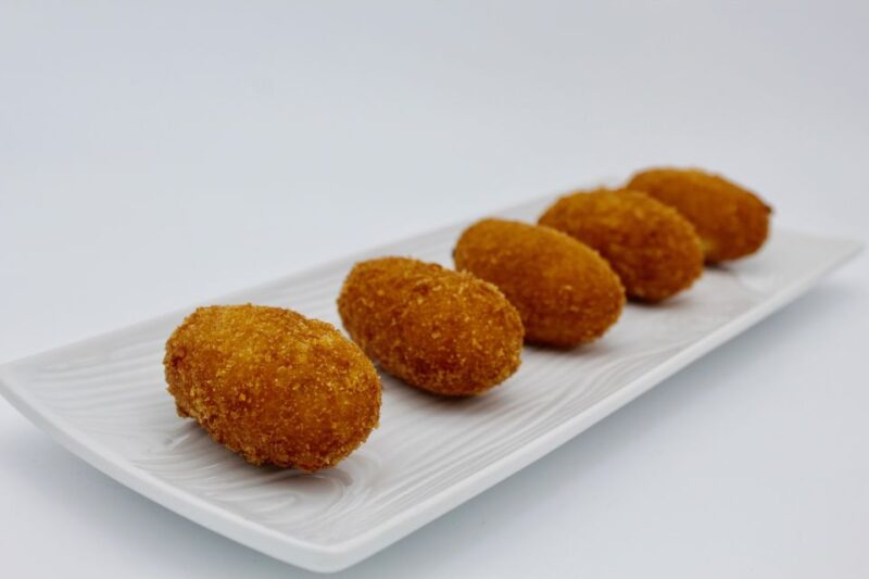 Authentic Tapas Cooking Class at a Private Eatery in Madrid - Authentic Tapas Experience