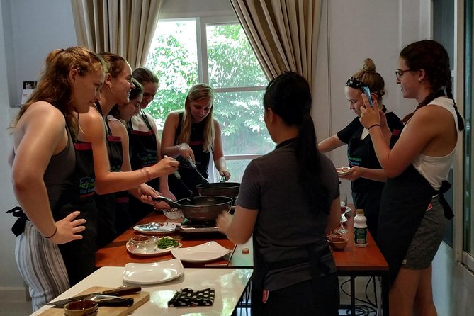 Authentic Thai Cooking Class and Local Market Tour - Culinary Experience Breakdown
