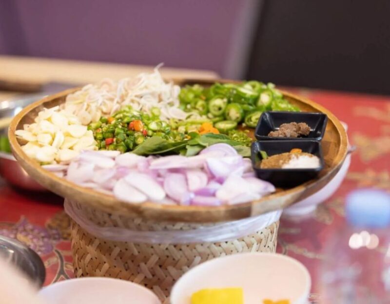 Authentic Thai Cooking Class And Wat Chalong Temple Visit - Key Points