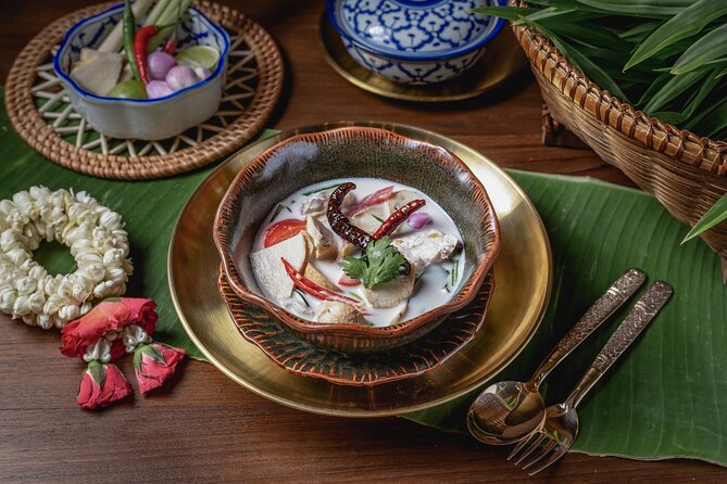 Authentic Thai Cooking With the Largest Market Visit &Tuktuk Ride - Meeting Point