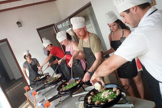 Authentic Valencian Paella Cooking Class - Cooking Class Experience