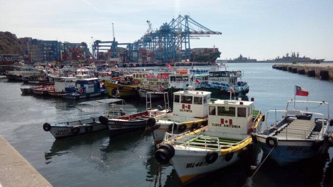 Authentic Valparaiso: Street Art, Funiculars and Port City - Getting There