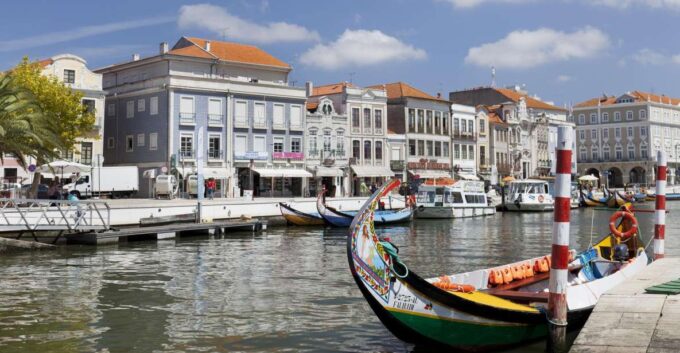 Aveiro: Half Day Tour With Boat Ride - Discovering Architectural Gems