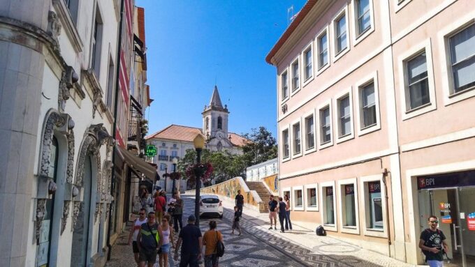 Aveiro Private Tour, Bairrada Wine Cellars & Roasted Piglet - Frequently Asked Questions