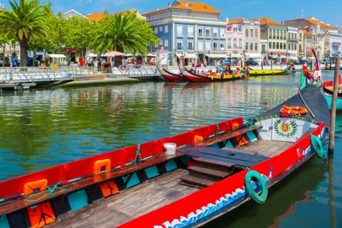 Aveiro Private Transfer To/From Oporto Airport - Included Services