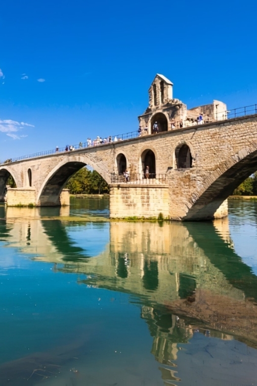 Avignon Bridge: The Digital Audio Guide - Captivating Narration by Local Historian