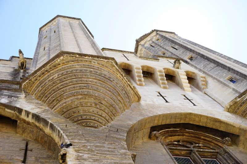 Avignon: Private Walking Tour – Discover History & Heritage - Wander the Narrow Cobblestone Alleys