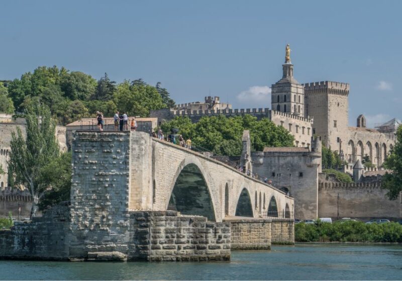 Avignon Scavenger Hunt and Sights Self-Guided Tour - Discovering Le Palais Des Papes