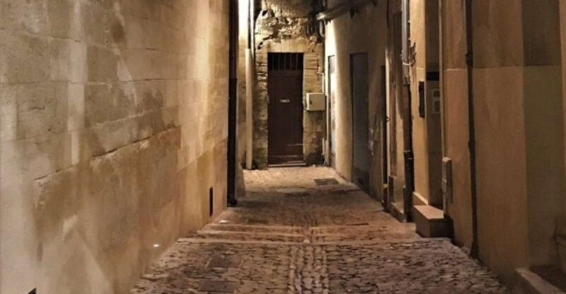 Avignon: The Night Amble Between Bourgeois and Christians - Christian and Bourgeois Influence on Cityscape