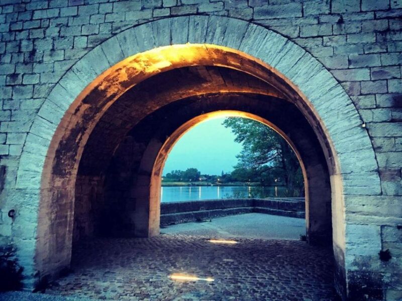Avignon: The Night Owl Between Past and Present - Location and Meeting Point