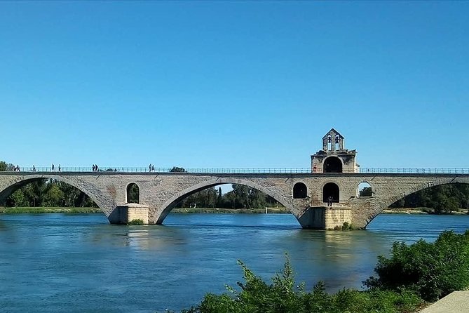 Avignon Walking Tour Including Popes Palace - Exploring the Medieval City