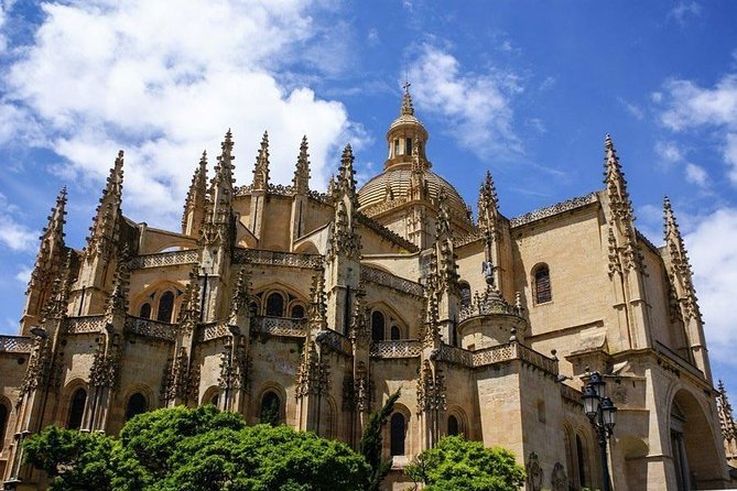 Avila and Segovia Tour With Monuments and Gastronomic Lunch From Madrid - Accessibility and Participation Notes