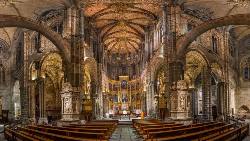 Avila: Cathedral Entry Ticket With Audio Guide - Key Points