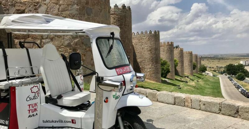 Ávila: Hop-on Hop-off Tuk Tuk Tour - Meeting Point