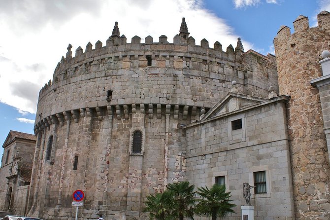 Avila Private Tour From Madrid With Hotel Pick up and Drop off - Key Landmarks in Avila