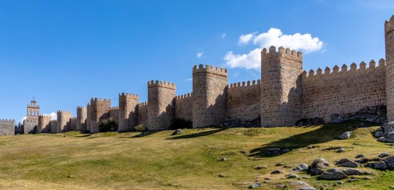 Ávila: Private Tour of the Historic Center and the Basilica of San Vicente - San Vicente Gardens