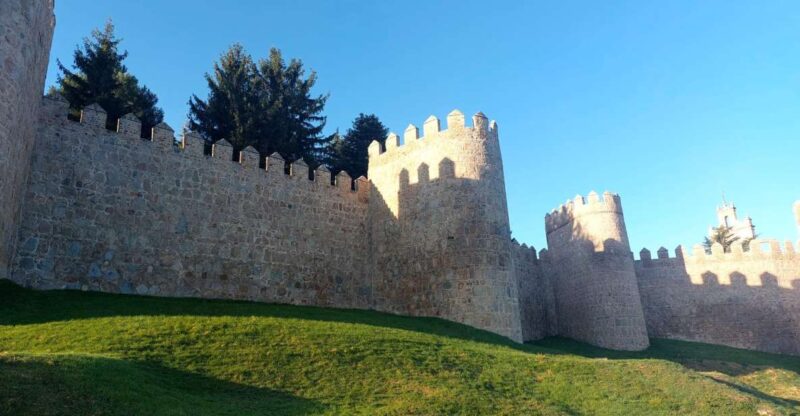 Ávila. Visit Historical Center and Walls - Frequently Asked Questions