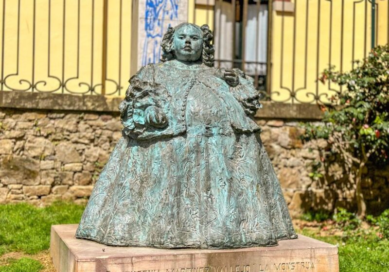 Avilés Scavenger Hunt and Sights Self-Guided Tour - Language and Accessibility