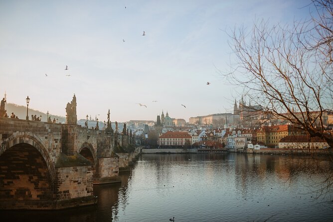 Award-Winning Prague Evening Old Town Food Tour, 4 Drinks Incl. - Meeting and Pickup Information