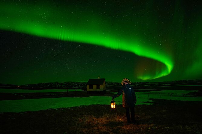 Award Winning Private Northern Lights Tour With All Inclusive - Booking and Cancellation