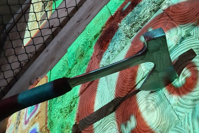 Axe Throwing Sport Target 90 Minutes - Inclusions and Amenities