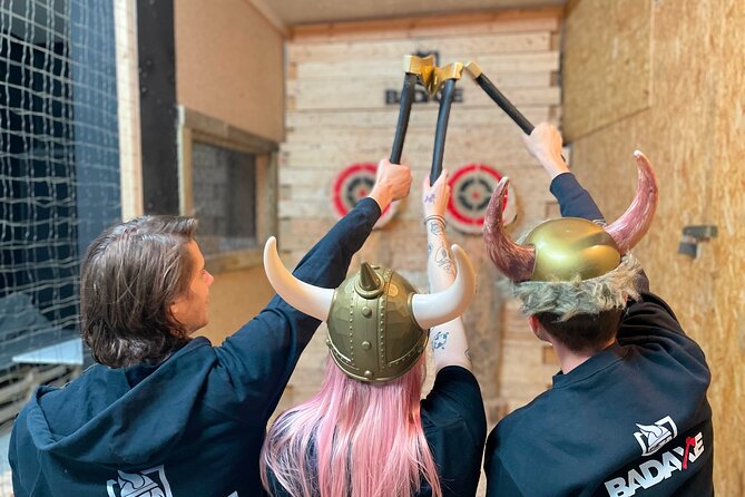 AXE Throwing With Your Friends in BAD AXE Kraków - Quick Points