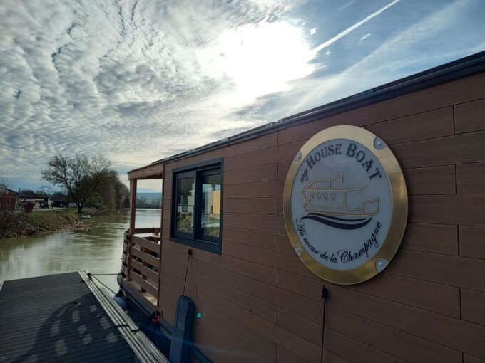 Aÿ Champagne: 3-Day Canal and Vineyard Tour by House Boat - Flexible Cancellation Policy