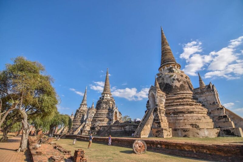 Ayuatthaya Full Day Tour. the City of Historical and UNESCO - Wat Ratchaburana Exploration