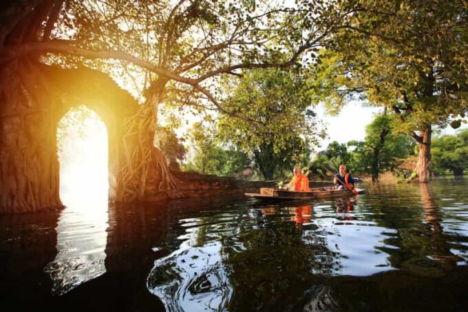 Ayutthaya Sunset Boat & UNESCO Temples: Multi-language. - Frequently Asked Questions