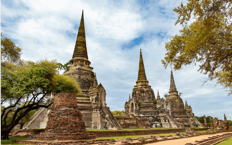 Ayutthaya: UNESCO Heritage Temples and Cafe Day Tour - Inclusions and Exclusions for Tour