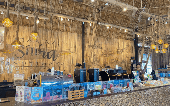 Ayutthaya: UNESCO Heritage Temples and Cafe Day Tour - Immerse in Local Night Market