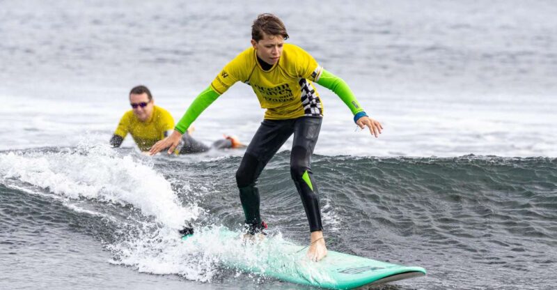 Azores : Exclusive Surf Lessons in S. Miguel - Equipment and Instructors