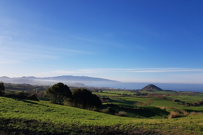 Azores: Sete Cidades, The Green & Blue Lake & Fire Volcano Tour - Pickup and Meeting