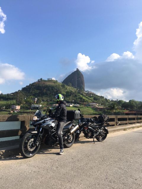 B.M.W GS F700 Motorcycle Rentals - Included Amenities
