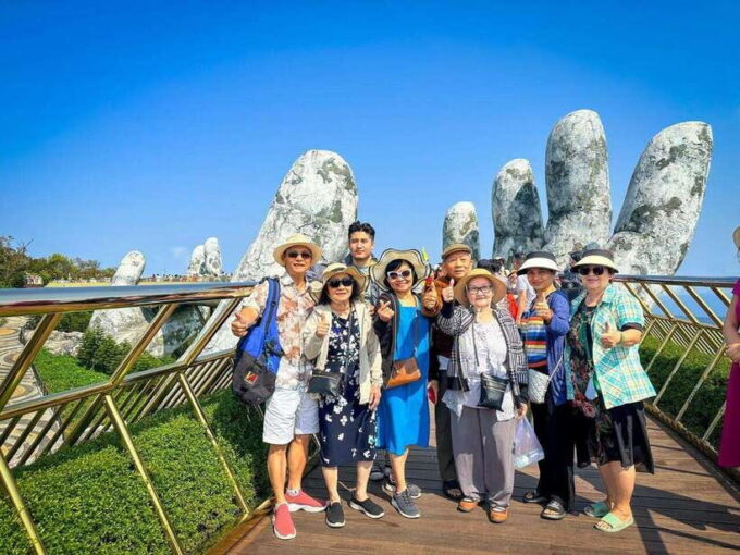 Ba Na Hills Admission With Cable Car and Optional Lunch - Dining Options