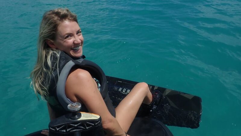 Bacalar: 1 Hour Wakeboard in a Jet Ski - Included Services