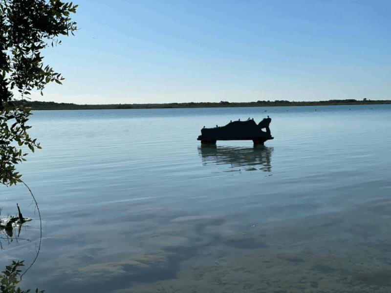 Bacalar: Beach Club, Pontoon Tour, and Kayaking Adventure - Amenities and Facilities at the Club